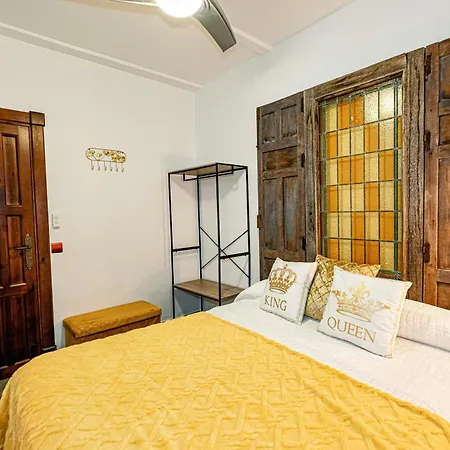 The Queen House * Malaga