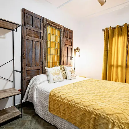 The Queen House * Malaga